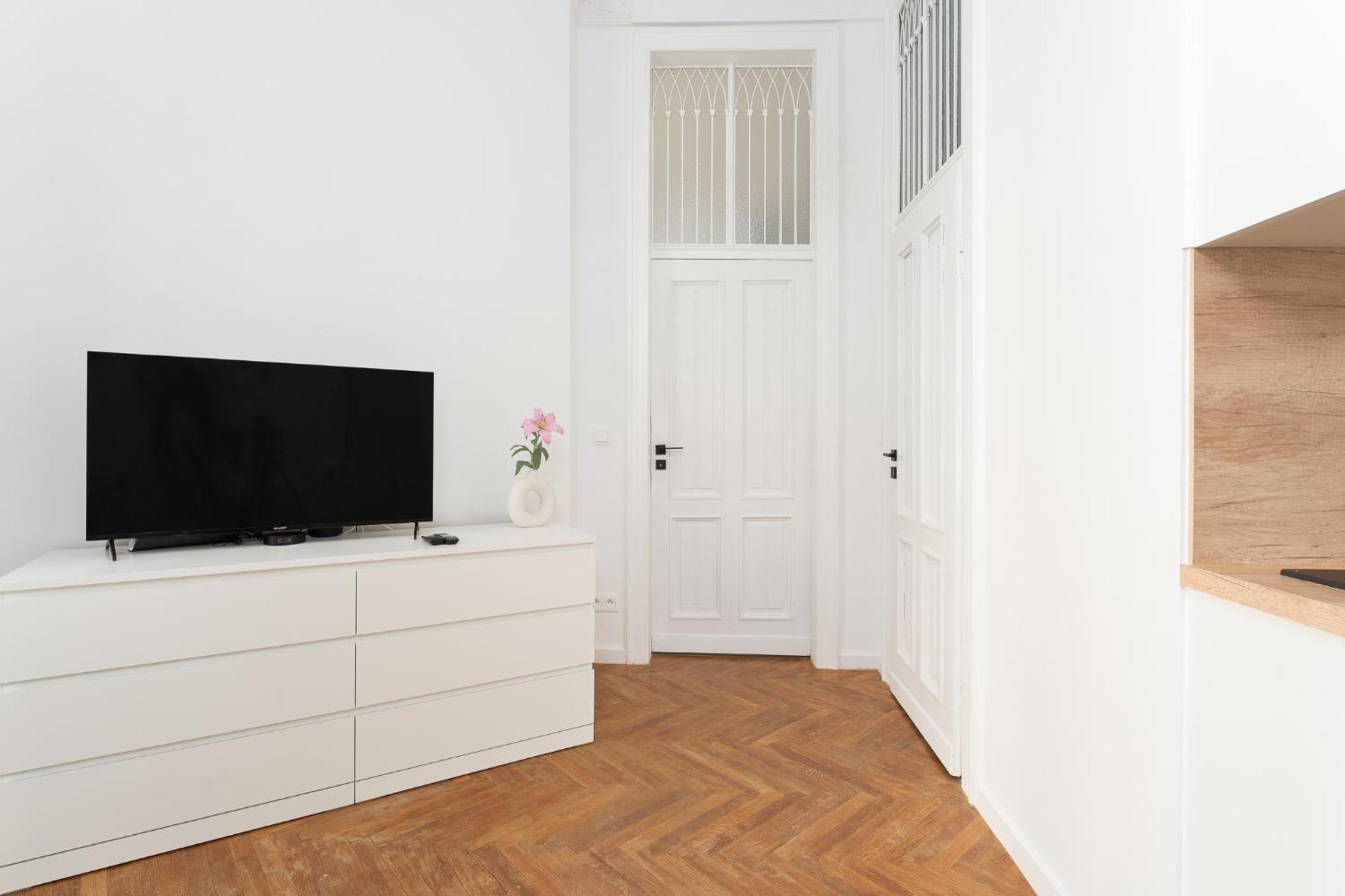 Luxury Design Apartments - Poznanska Warsaw City Center Bagian luar foto