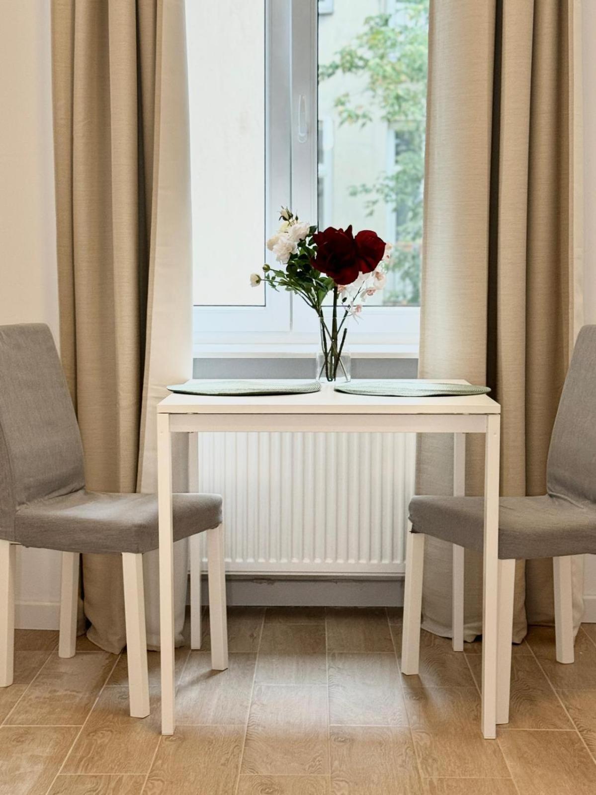Luxury Design Apartments - Poznanska Warsaw City Center Bagian luar foto